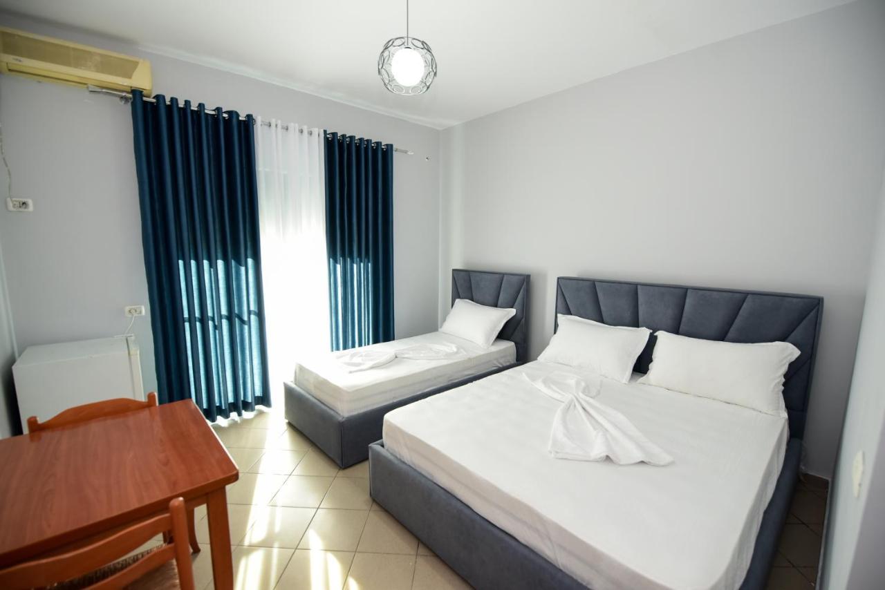 Koa Hotel Durrës Exteriör bild
