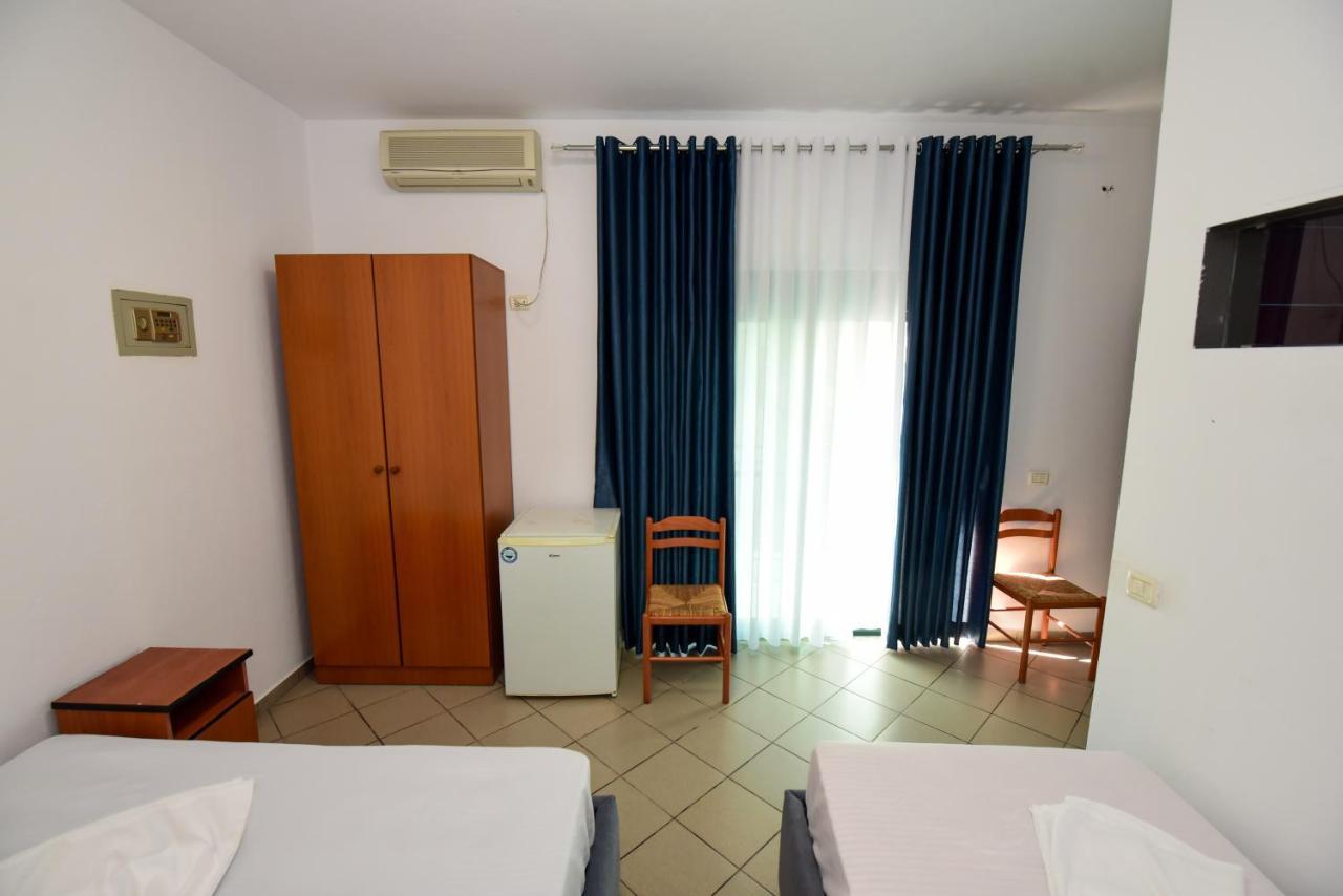 Koa Hotel Durrës Exteriör bild