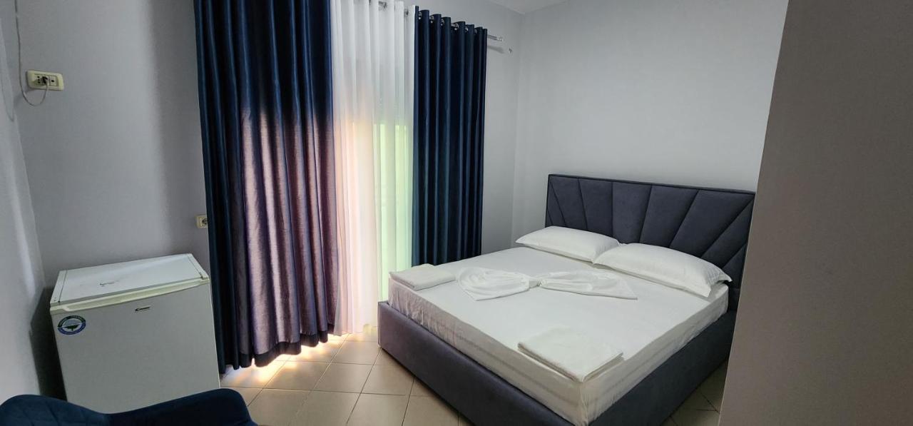 Koa Hotel Durrës Exteriör bild